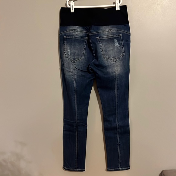 M. Rena Pull-on Straight/Skinny Jeans with Distressing, Size Medium - Picture 4 of 7